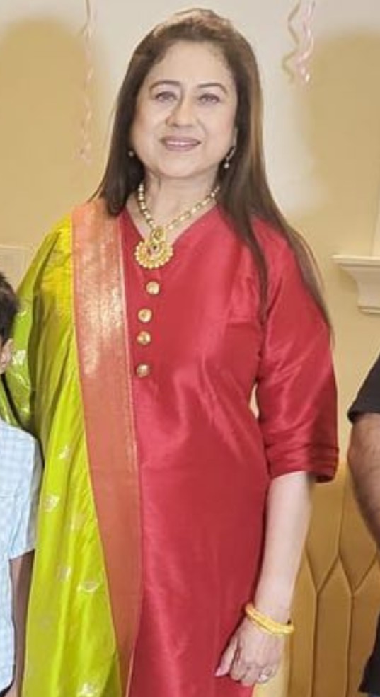 PREETI SAPRU (POLLYWOOD ACTRESS)