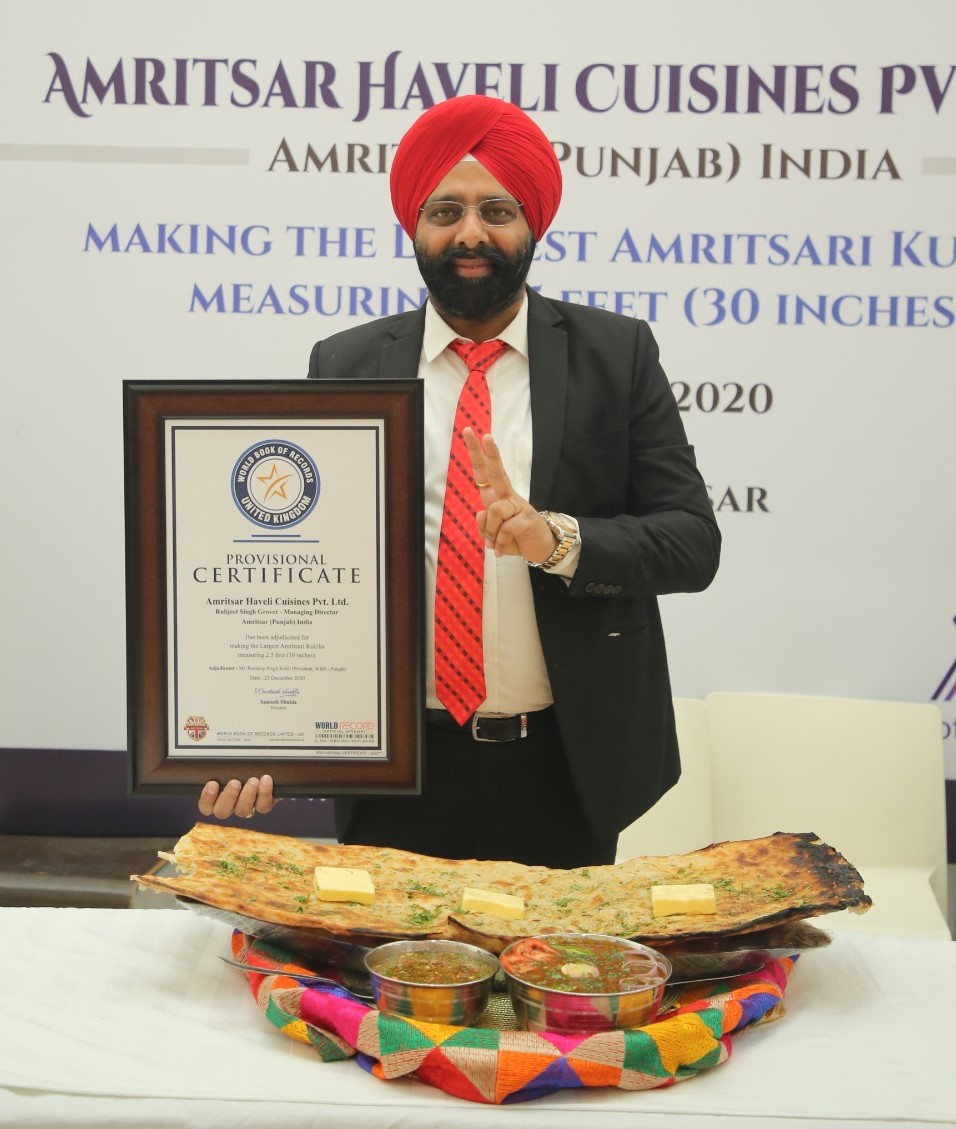 Rubjeet Singh grover with world record certificate