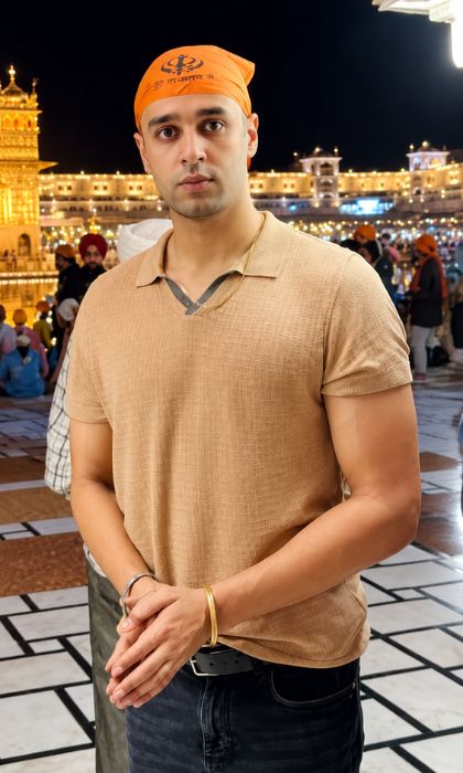 AVKASH SINGH MANN (POLLYWOOD SINGER)