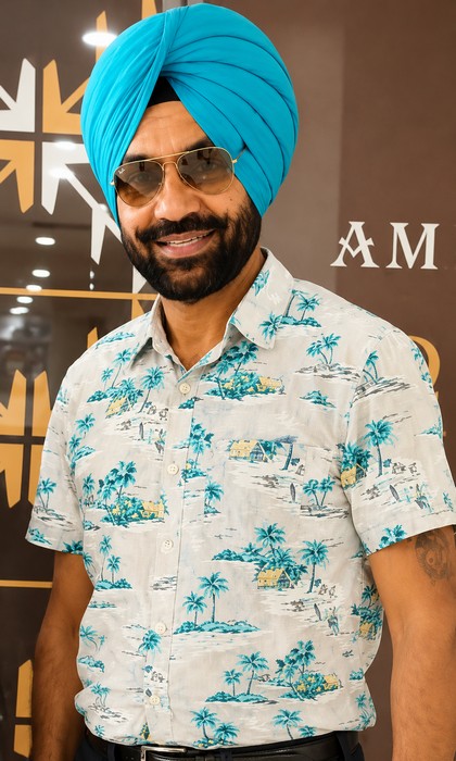 PAMMI BAI (POLLYWOOD SINGER)
