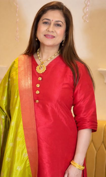 PREETI SAPRU (POLLYWOOD ACTRESS)