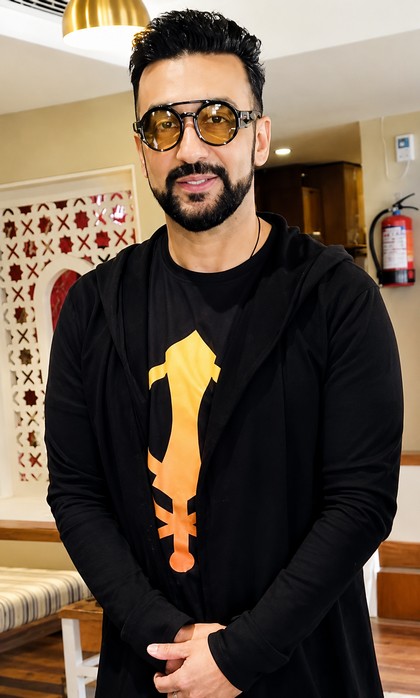 RAJ KUNDRA (BRITISH - INDIAN BUSINESSMAN)