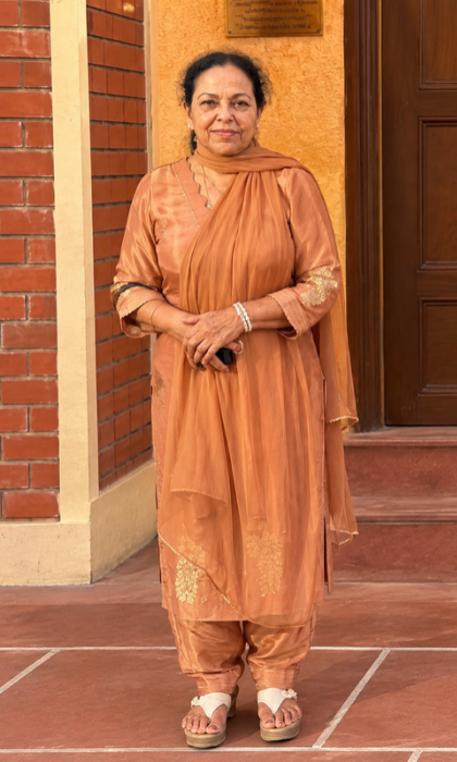SEEMA KAUSHAL (POLLYWOOD ACTRESS)